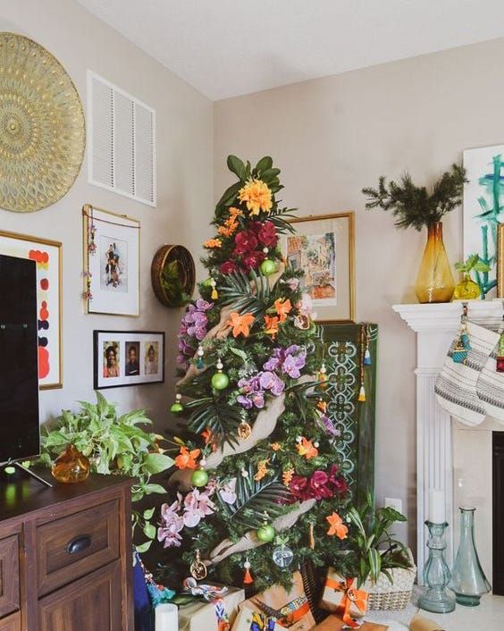 Ugly Christmas tree with vintage toys and seashells