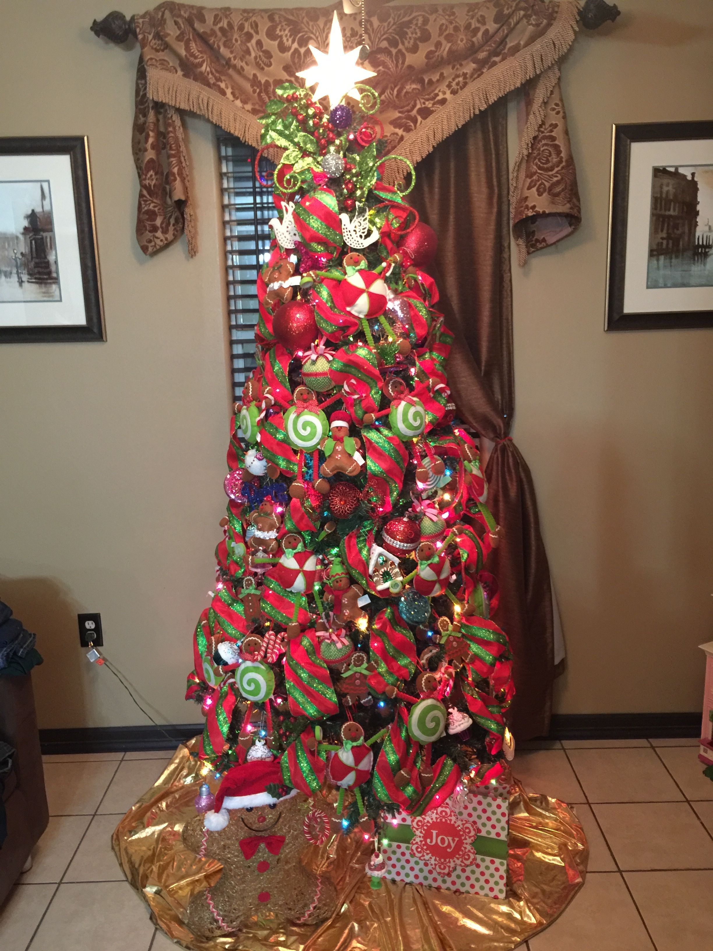 Gingerbread Christmas Tree Design