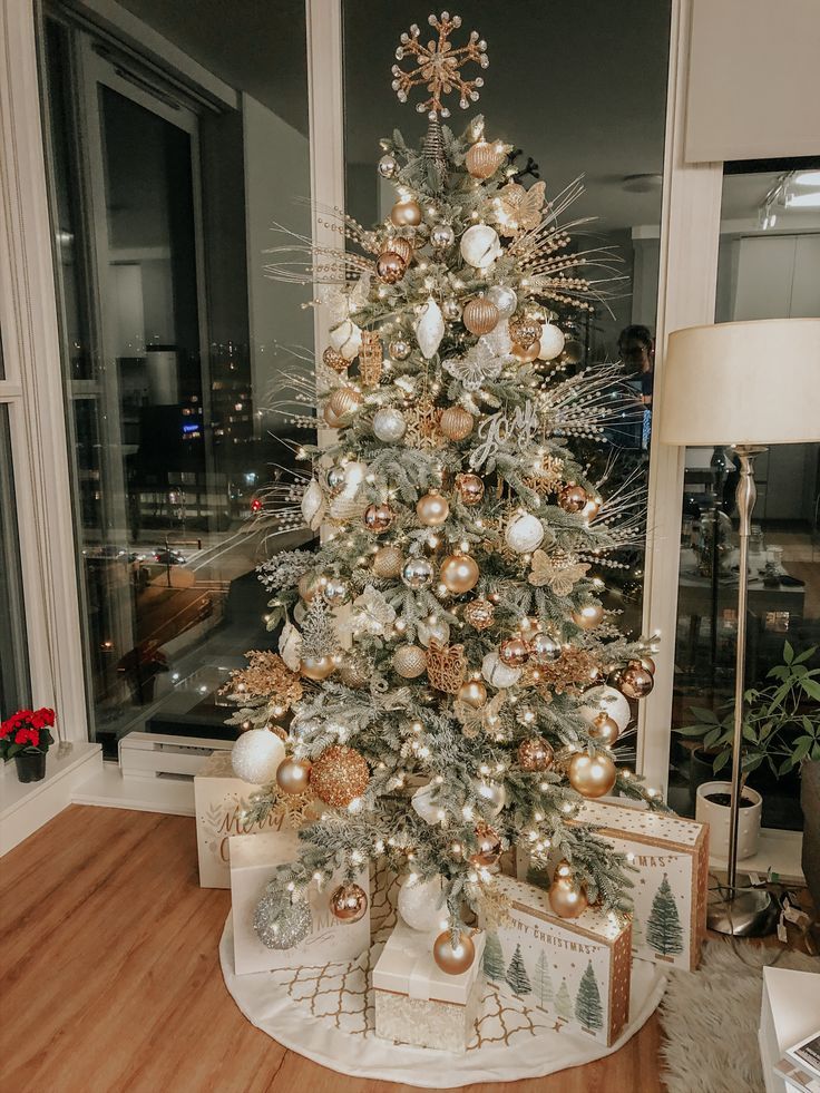 Gold Christmas Tree Ideas