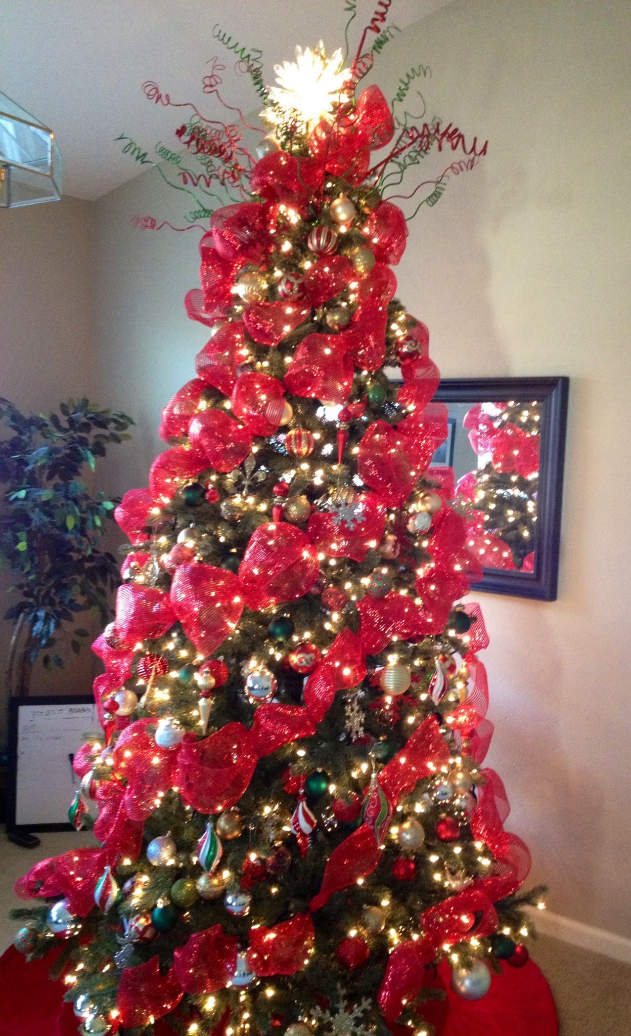 Mesh Ribbon Christmas Tree Decorating Ideas