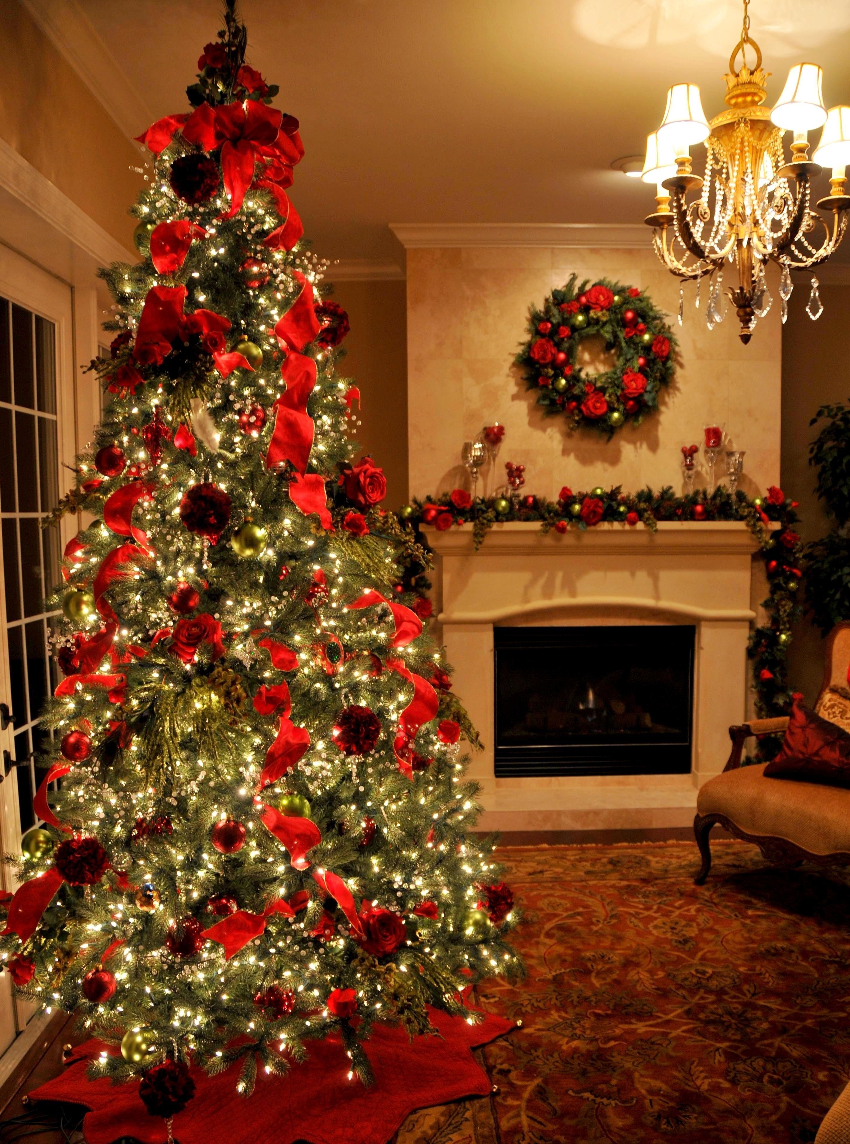 Christmas tree decorating ideas sample